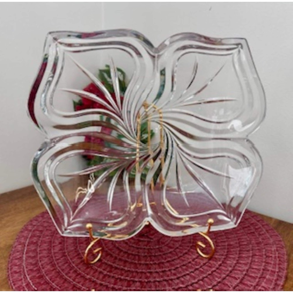 Vintage Mikasa 'Flores' Crystal Dish – Elegant Swirl Design